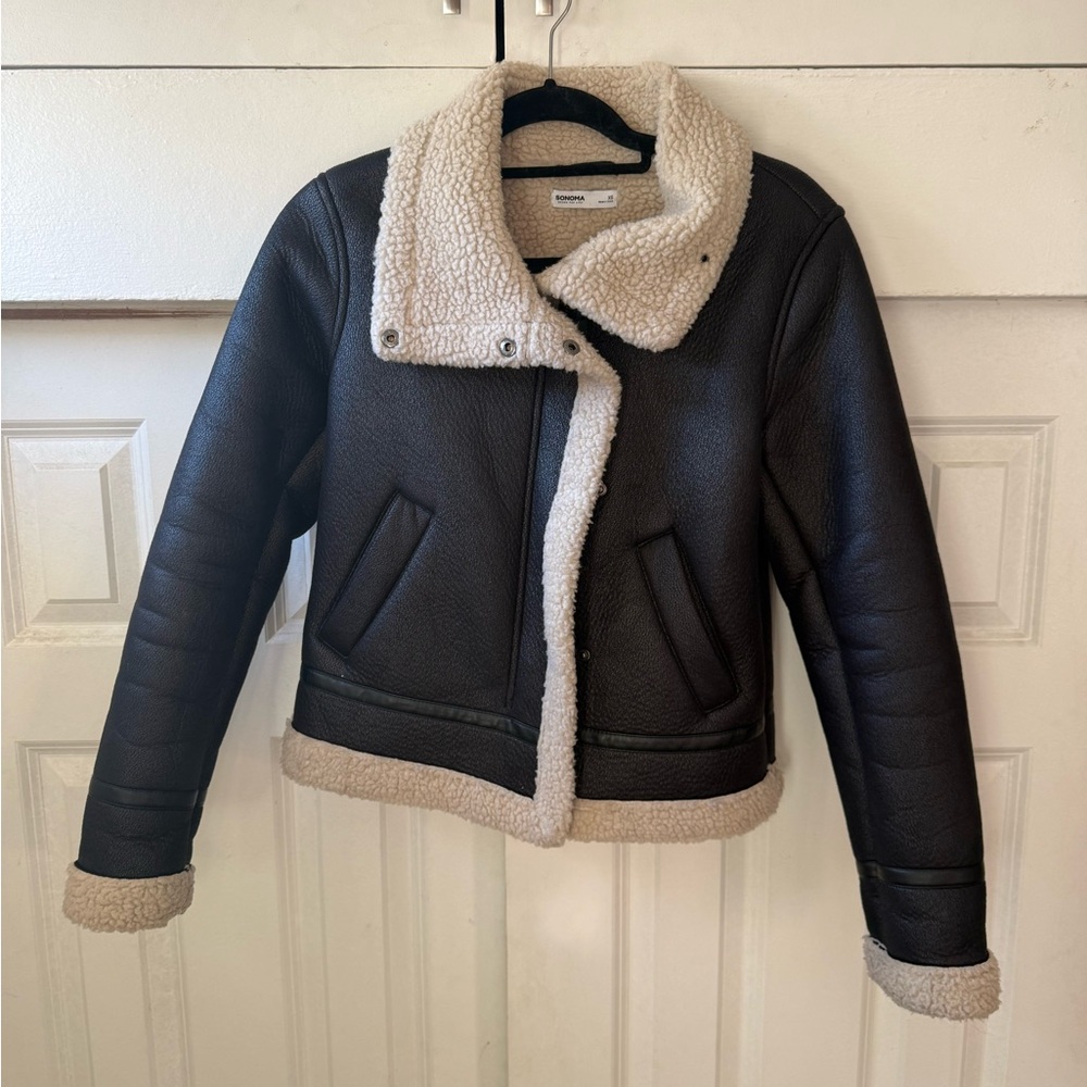 Women's Black and Cream Shearling Jacket
